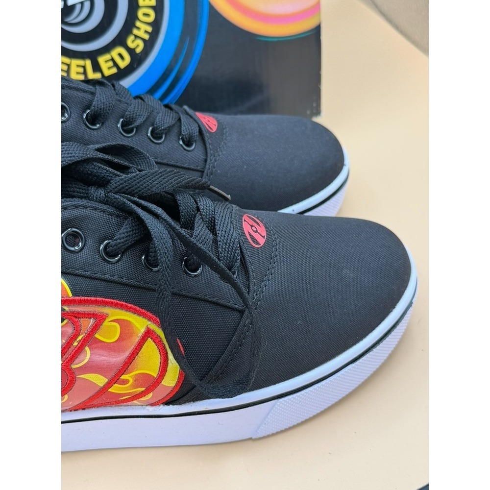 Heelys Pro 20 Black Red Flames Youth 6 Women's 7‎ w/ Box 1 Wheel - Picture 2 of 9